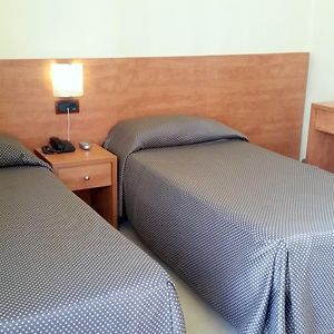 Habitación con 2 Camas Individuales